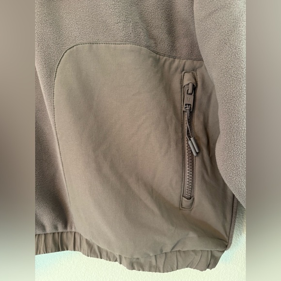 NEW - Vuori - Aspen Half Zip - HUCKLEBERRY - Picture 5 of 11